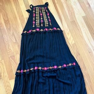 Black tea and rose midi dress